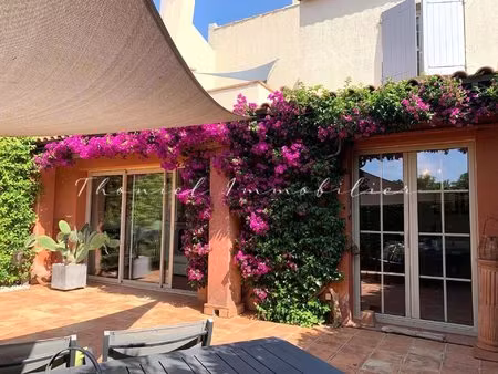 à vendre proche du centre de cogolin  jolie maison avec jardin et terrasses