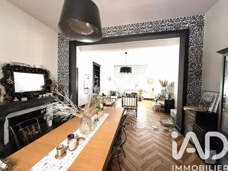 maison de ville à laval (53000)