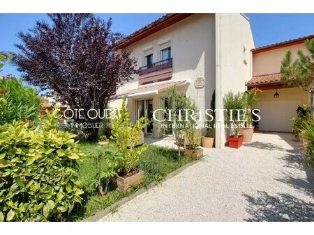 saint-jean-de-luz  new aquitaine  france with id 3685096957