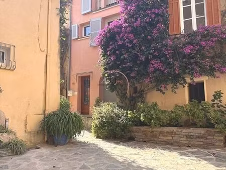 maison de village - 66m ²