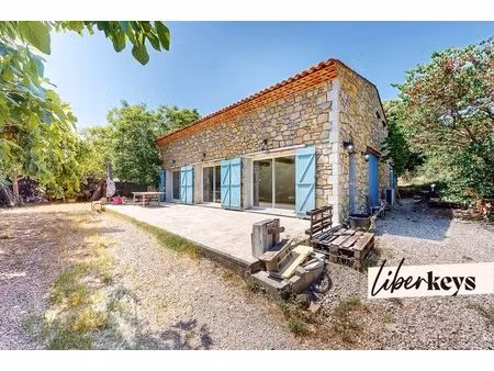 propriété de caractère en pierres – volume exceptionnel de 214 m² sur 2239 m² de terrain –