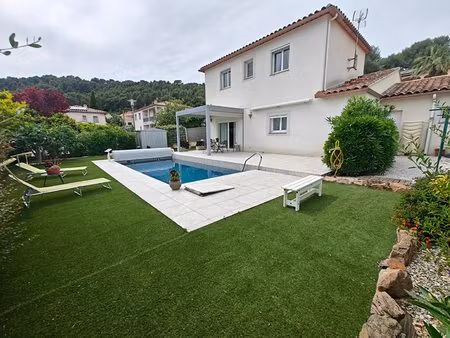 villa contemporaine 2012 de 124m² sur terrain 520m² à la garde proche centre à pied avec..
