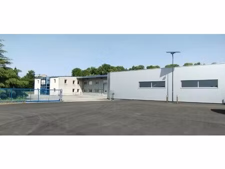 achat local commercial 2 000m² st donat sur l herbasse 26260