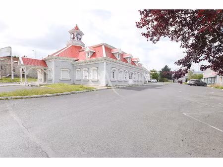 location commerce 1158 m² à pierrelaye (95480)