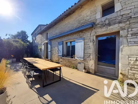 vente maison 7 pièces 212 m² à prissé-la-charrière (79360)  149 000 €