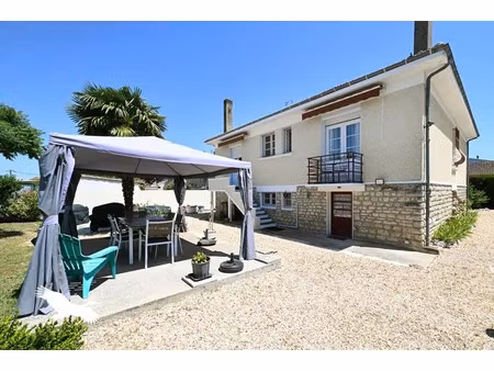 vente maison 4 pièces 125 m² à angouleme (16000)  213 000 €