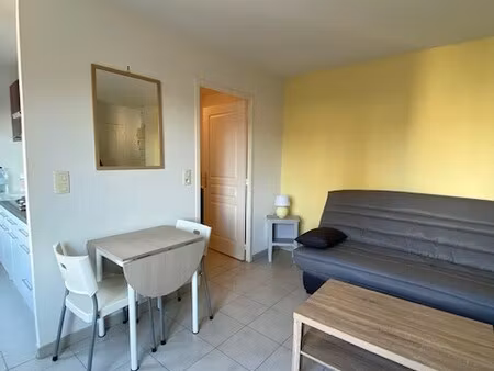 studio meublé - 25.3m²