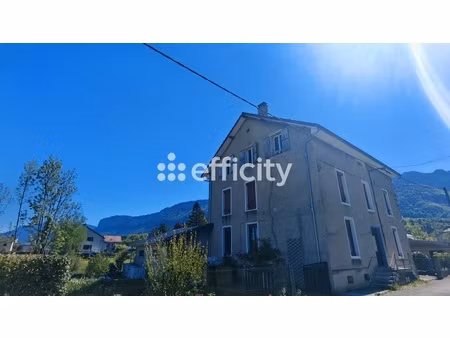 appartement 5 pièces - 77 m²