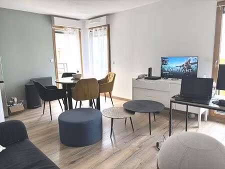 location appartement 2 pièces 48m² francheville 69340