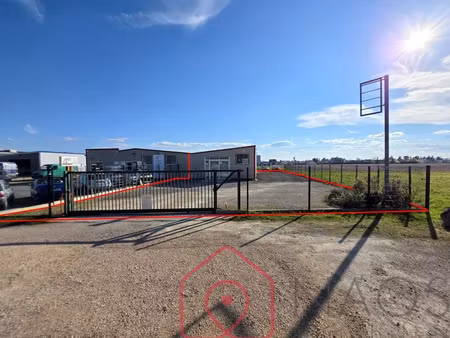 location immeuble 160 m² à sandillon (45640)
