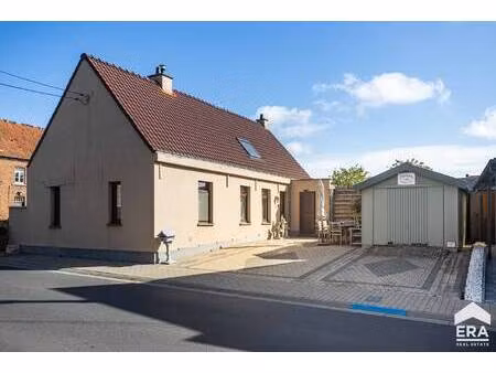 commercieel te koop in haaltert met 3 slaapkamers