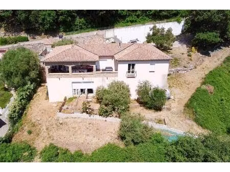 propriété de 170 m² à poujols