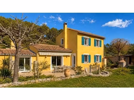 villa avec piscine et garage