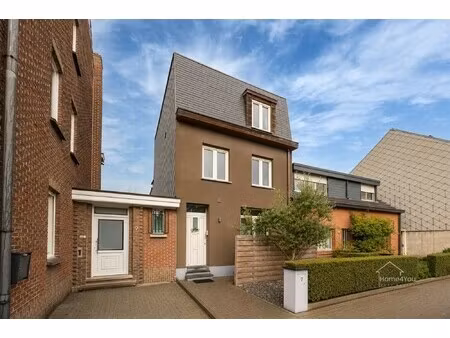 instapklare woning met ruime tuin in antwerpen te koop!