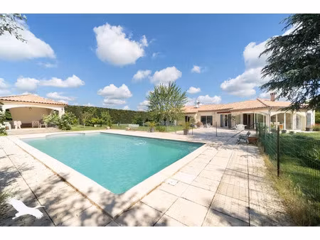 vente maison 6 pièces 211 m² cavignac (33620)