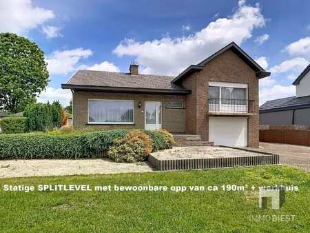 statige splitlevel met 3 slpk + werkhuis
