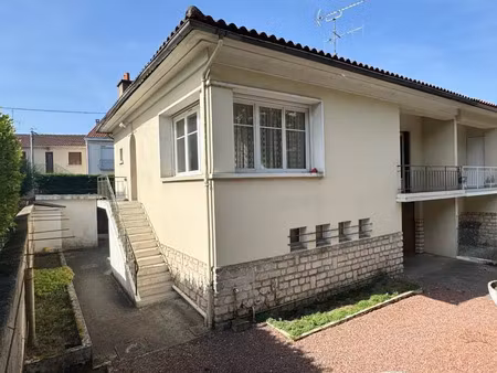 vente maison 5 pièces 104 m² soyaux (16800)