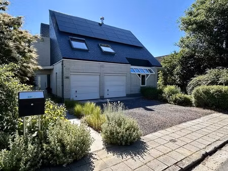 alleenstaande villa met prachtig vergezicht op toplocatie