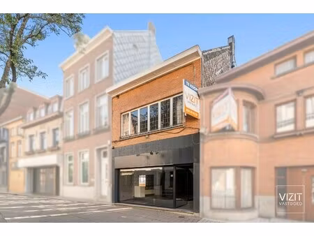 handelshuis met woonst en ontwikkelingsmogelijkheden