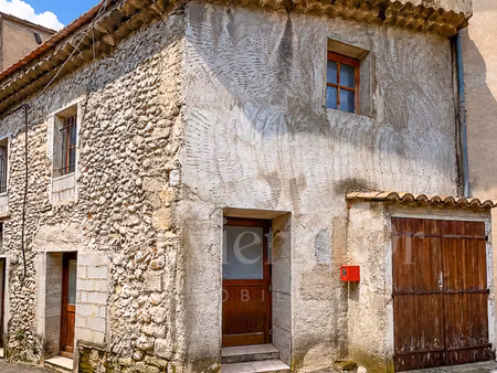 maison de village avec local commercial et 3 appartements à créer