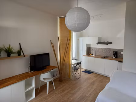 location appartement 1 pièce 23m² rochefort 17300