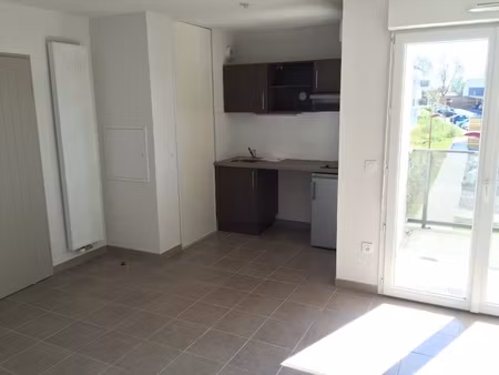 location appartement 2 pièces 39m² bassens 33530