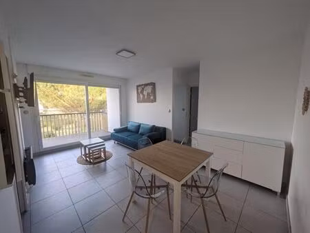 location appartement 2 pièces meublé 42m² mont de marsan 40000