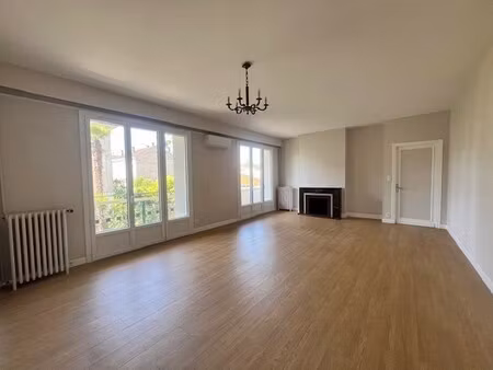 location appartement 3 pièces 104m² agen 47000