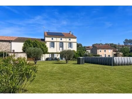 grande maison familiale de 280 m² avec piscine