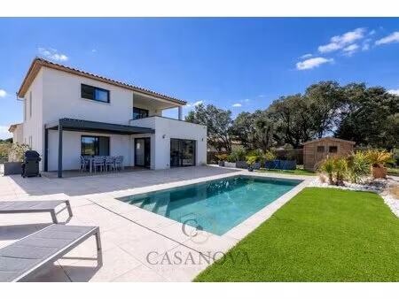 montpellier à 20 minutes. villa contemporaine avec piscine et garage. proche pic saint...