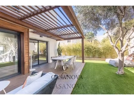 montpellier casanova immobilier vous propose cette villa contemporaine située dans un...