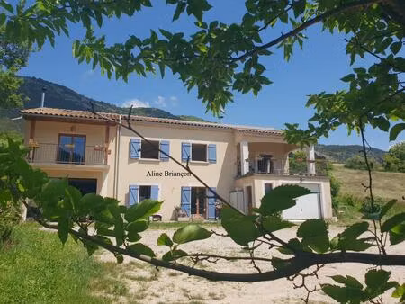 ensemble de 2 maisons 8 pièces