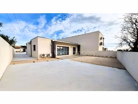 villa de 100 m² à la palme