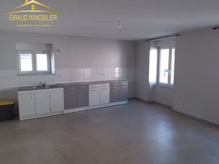 location appartement 4 pièces 96m² chauffailles 71170