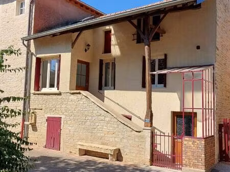 location maison 3 pièces 57m² chardonnay 71700