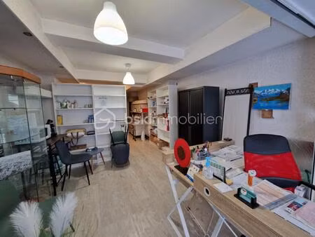 immeuble mixte de 120 m² à la tour-du-pin