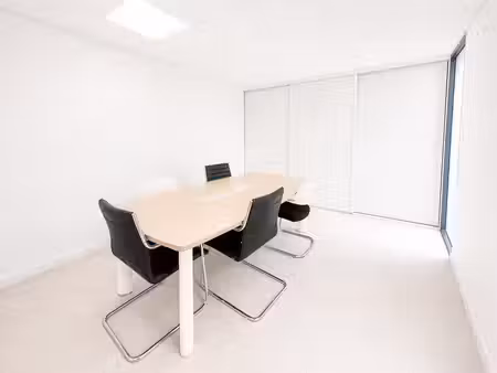 location bureaux lorient 56100 108m²
