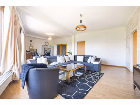 appartement te koop in laken met 3 slaapkamers