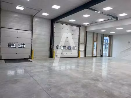 location local d’activités moissy cramayel 77550 650m²
