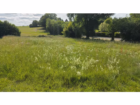 terrain à bâtir de 1 394 m² à deux pas du centre-ville d'eauze