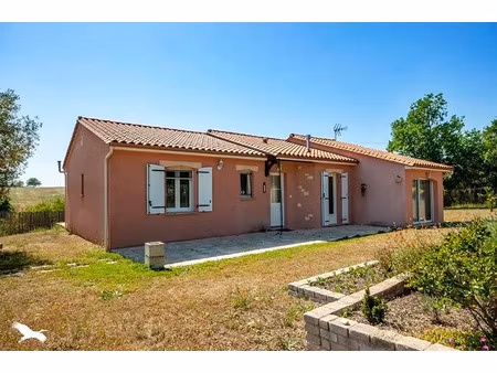 vente maison 5 pièces 102 m² à bourdeilles (24310)  276 120 €