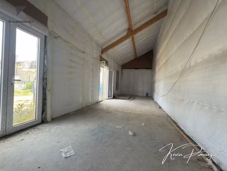 plateau brut avec potentiel + possibilité d’agrandissement – castillon-la-bataille centre