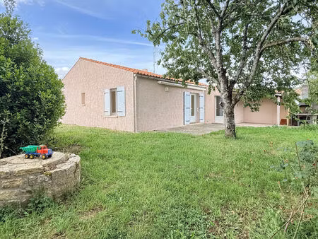 vente maison 4 pièces  68.00m²  champagné