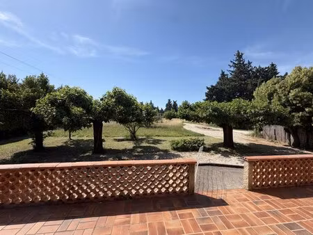 entre carpentras et avignon villa t4 sur vaste terrain agricole de 1 68 ha