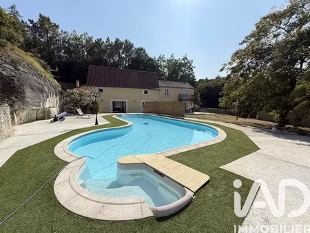 vente maison 8 pièces 215 m² à availles-en-châtellerault (86530)  279 000 €