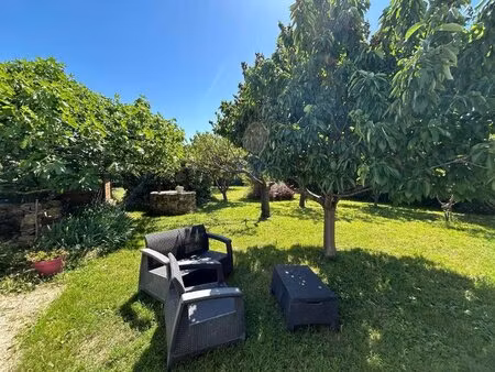villa plain pied avec jardin arbore