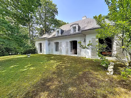 a vendre : maison 5 chambres de 188 m² à carquefou