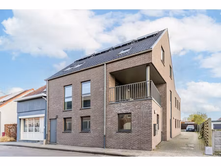 appartement te koop in merksplas met 2 slaapkamers