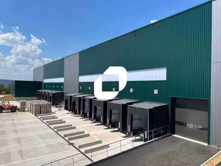 vente entrepôt 31 520 m²