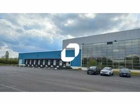 vente entrepôt longueil sainte marie 60126 11500m²